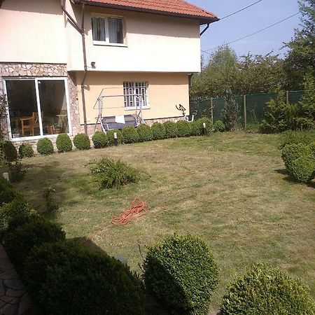 Guest House Iveta Sofya Dış mekan fotoğraf